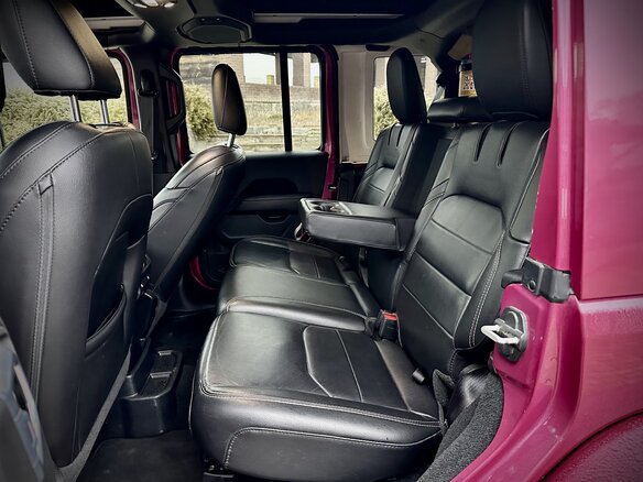 2021 Jeep Wrangler IV (JL), пурпурный, 3000000 рублей - вид 19