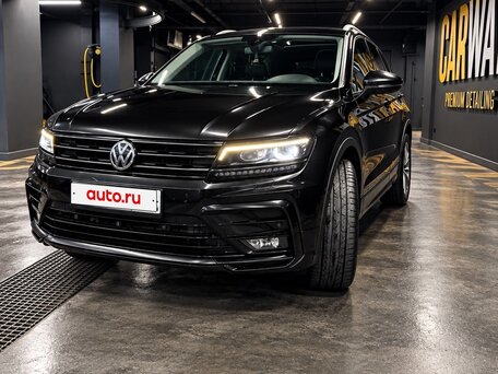 2019 Volkswagen Tiguan II, чёрный, 2690000 рублей, вид 2