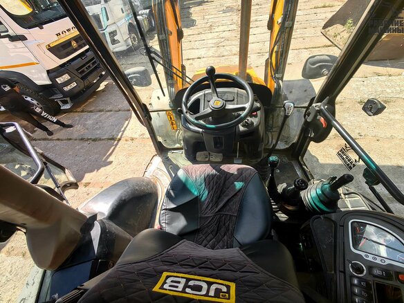 2016 JCB 3CX, золотистый, 6100000 рублей - вид 5