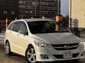 2011 Honda Stream II Рестайлинг, белый, 1250000 рублей - вид 2