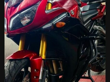 2006 Yamaha FZ1, красный, 590000 рублей, вид 1