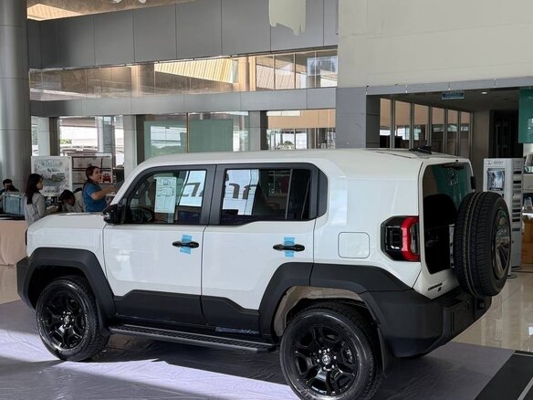 2026 Toyota Land Cruiser FJ, белый, 7500000 рублей - вид 7