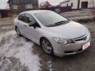 2008 Honda Civic VIII, серебристый, 450000 рублей, вид 4