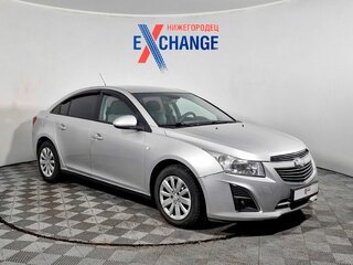 2013 Chevrolet Cruze I Рестайлинг, серебристый, 439000 рублей, вид 3