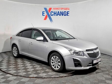 2013 Chevrolet Cruze I Рестайлинг, серебристый, 429000 рублей, вид 3