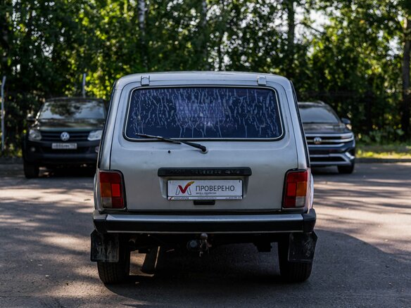 2006 Lada (ВАЗ) 2131 (4x4) I, серебристый, 215000 рублей - вид 3