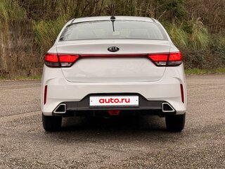2020 Kia Rio IV Рестайлинг, белый, 980000 рублей, вид 5