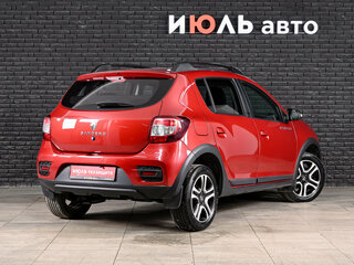 2021 Renault Sandero Stepway II Рестайлинг, красный, 1300000 рублей, вид 4
