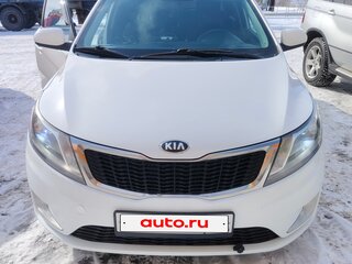 2014 Kia Rio 6-speed III, белый, 850000 рублей, вид 1