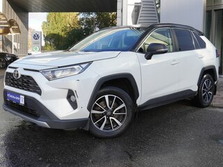 2021 Toyota RAV4 V (XA50), белый, 2415000 рублей, вид 1