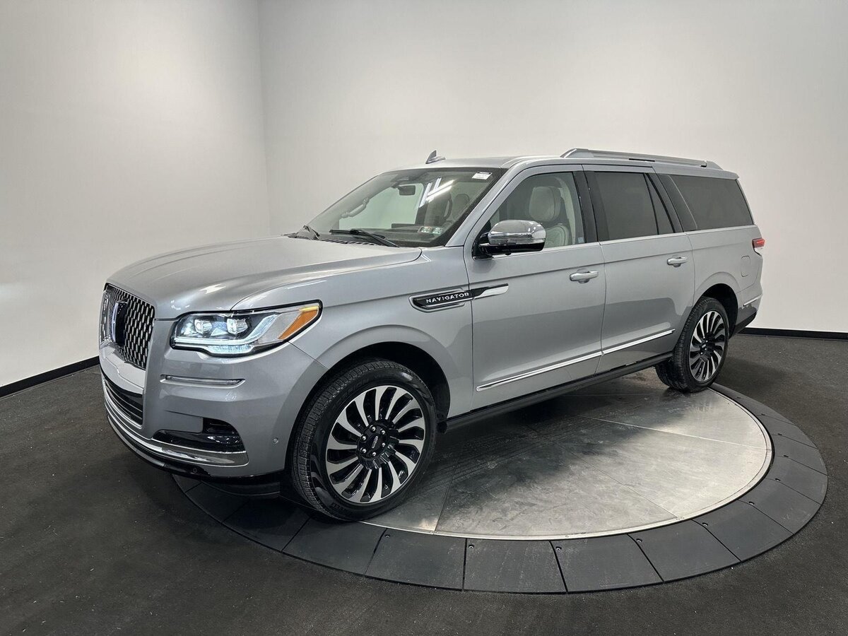 Открыть фотографии: Lincoln Navigator IV
