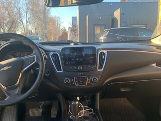 2019 Chevrolet Malibu IX Рестайлинг, серый, 1650000 рублей, вид 4