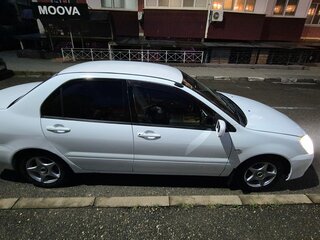 2003 Mitsubishi Lancer Cedia IX, белый, 250000 рублей, вид 2