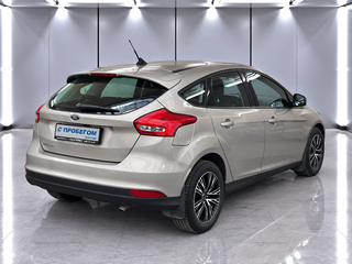 2017 Ford Focus III Рестайлинг, бежевый, 950000 рублей, вид 4