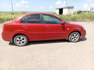 2009 Kia Rio II, красный, 410000 рублей, вид 2