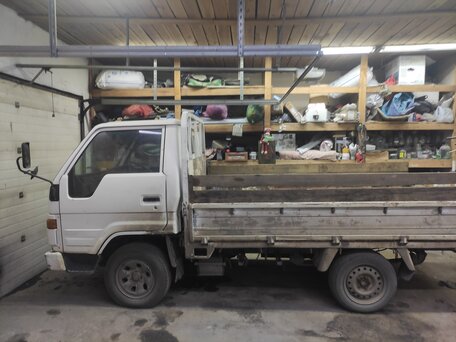 1991 Toyota Dyna, белый, 670000 рублей, вид 1