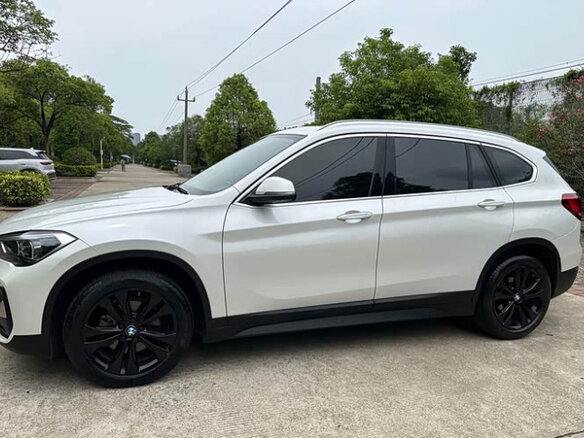 2021 BMW X1 20Li sDrive II (F48) Рестайлинг, белый - вид 7