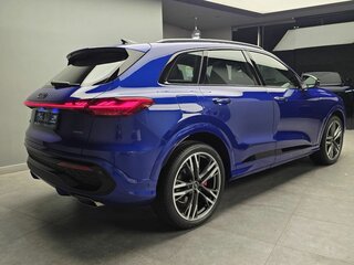 2026 Audi Q5 45 TFSI III (GU), синий, 9389000 рублей, вид 4