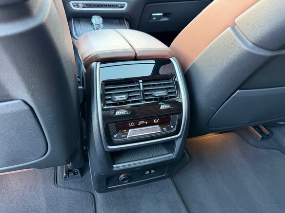2021 BMW X7 30d I (G07), чёрный, 7800000 рублей - вид 21