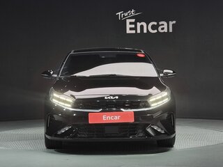 2022 Kia K3 II Рестайлинг, чёрный, 1640000 рублей, вид 2