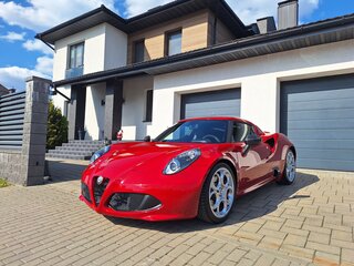 2015 Alfa Romeo 4C, красный, 4850000 рублей, вид 1