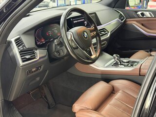 2020 BMW X5 25d IV (G05/G18), чёрный, 4990000 рублей, вид 4