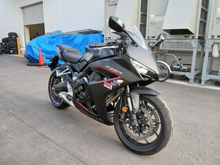 2025 Honda CBR 650R, чёрный, 937000 рублей, вид 4