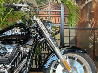 2025 Harley-Davidson Fat Boy, чёрный, 3850000 рублей, вид 3
