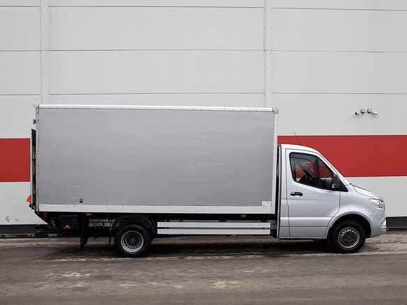 2021 Mercedes-Benz Sprinter, серебристый, 6500000 рублей - вид 6