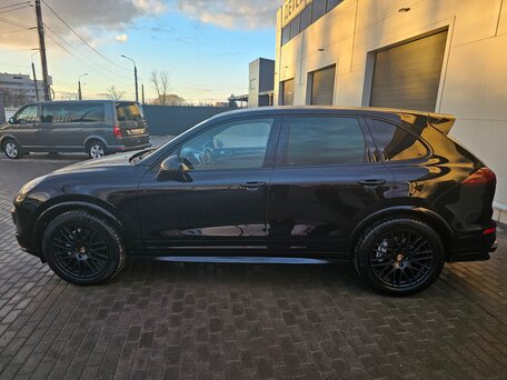 2016 Porsche Cayenne S Diesel II Рестайлинг (958), чёрный, 5550000 рублей, вид 5