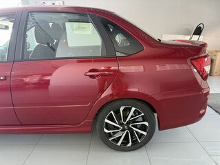 2025 Lada (ВАЗ) Granta Sport I Рестайлинг, красный, 1657000 рублей, вид 4