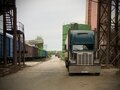 2000 Freightliner FLD, голубой, 2500000 рублей - вид 10