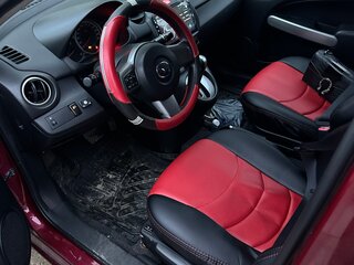 2011 Mazda 2 II Рестайлинг (DE2), красный, 800000 рублей, вид 3