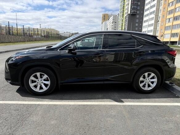 2017 Lexus RX 200t IV, чёрный, 3780000 рублей - вид 3