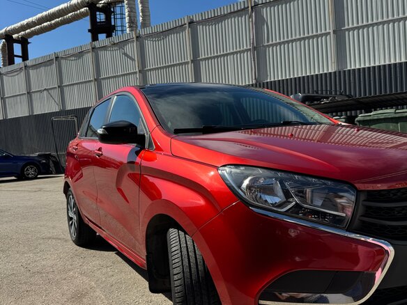 2016 Lada (ВАЗ) XRAY I, красный, 690000 рублей - вид 1