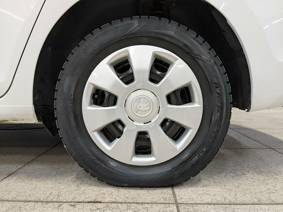 2019 Skoda Rapid I Рестайлинг, белый, 800000 рублей - вид 11