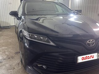 2019 Toyota Camry VIII (XV70), чёрный, 1800000 рублей, вид 3