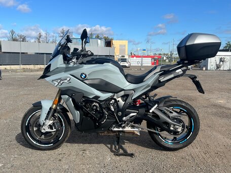 2020 BMW S 1000 XR, серебристый, 1690000 рублей, вид 4