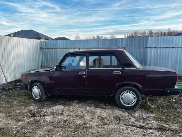 2005 Lada (ВАЗ) 2107, пурпурный, 179000 рублей - вид 1