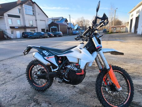 2025 Regulmoto Crosstrec, чёрный, 300000 рублей, вид 2