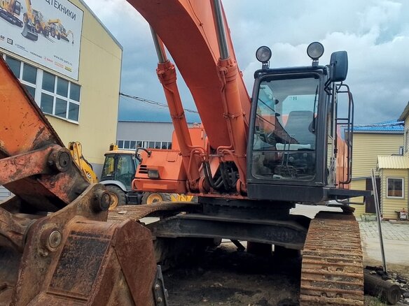 2011 Hitachi ZX450, 7000000 рублей
