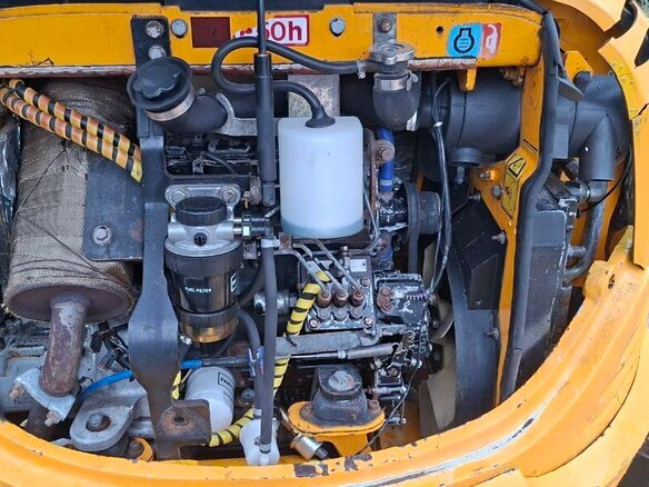 2008 JCB 8035 ZTS, жёлтый, 3700000 рублей - вид 10