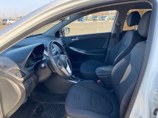2016 Hyundai Solaris I Рестайлинг, белый, 1310000 рублей, вид 5