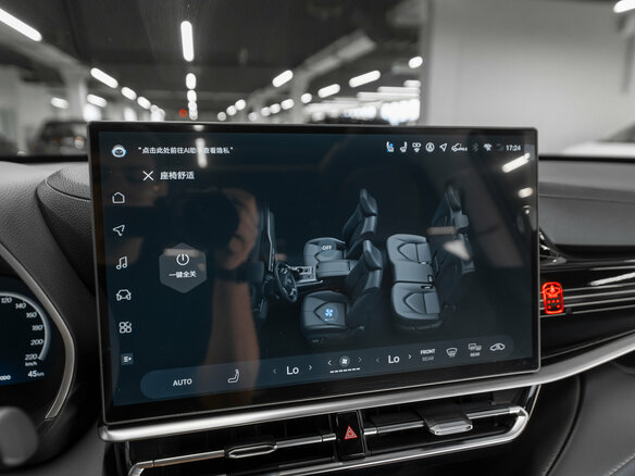 2026 Toyota Highlander IV (XU70), белый - вид 20