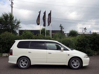 2002 Honda Odyssey II Рестайлинг, белый, 575000 рублей, вид 2