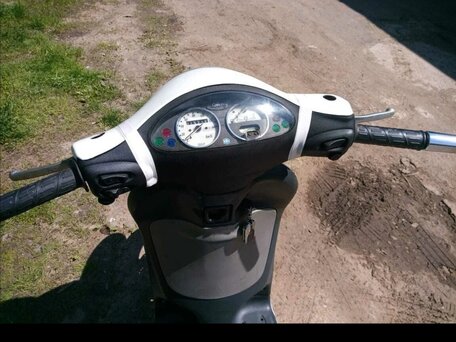 2003 Piaggio Liberty, белый, 50000 рублей, вид 2