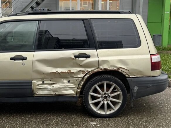 2000 Subaru Forester I Рестайлинг, золотистый - вид 2