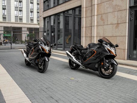 2026 Suzuki GSX 1300 R Hayabusa, серый, 2350000 рублей, вид 3