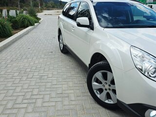 2012 Subaru Outback IV Рестайлинг, белый, 1720000 рублей, вид 3
