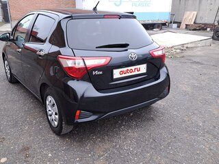 2018 Toyota Vitz III (XP130) Рестайлинг, чёрный, 1025000 рублей, вид 5